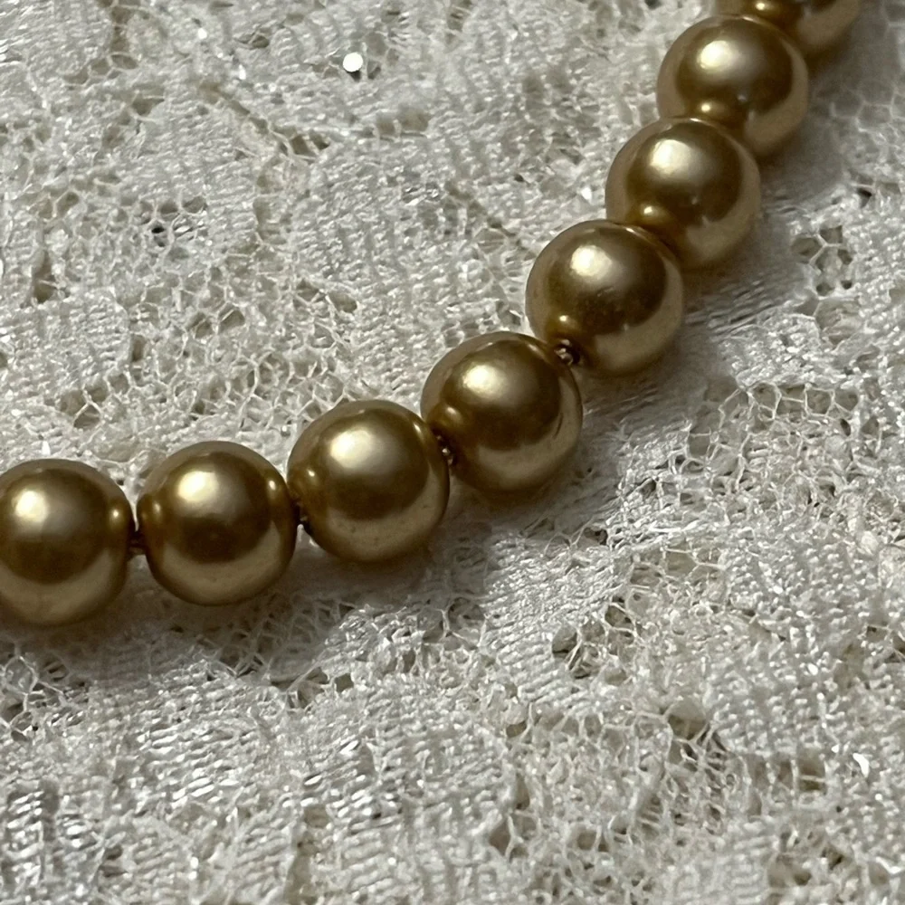 Napier/vintage gold faux pearl necklace, 22”